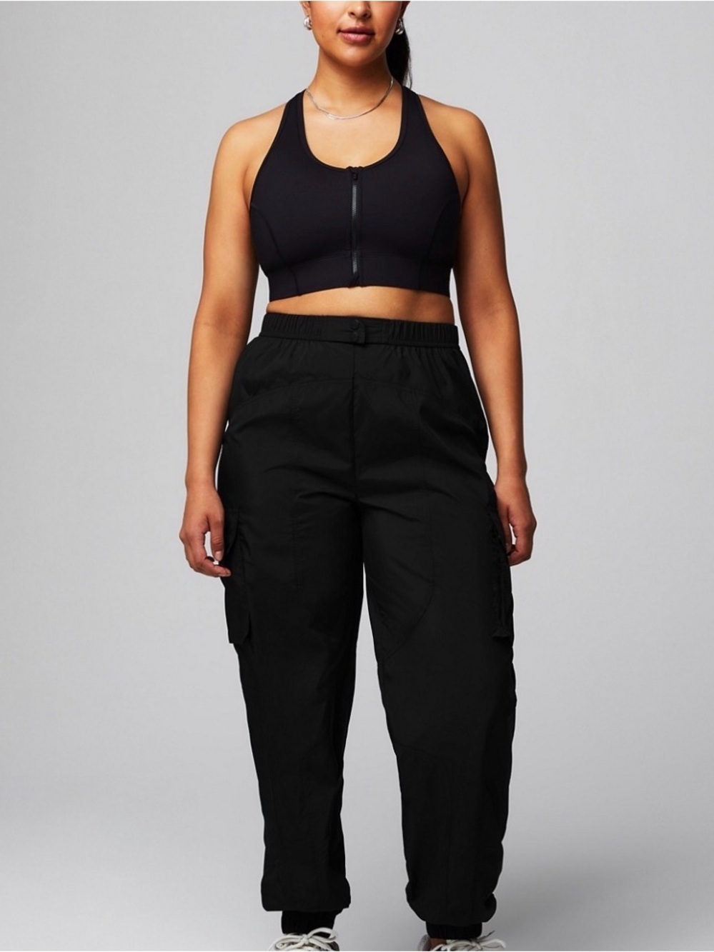 Fabletics Black Lightweight Cargo Parachute Jogger Women’s Size XL NWT - Picture 1 of 10